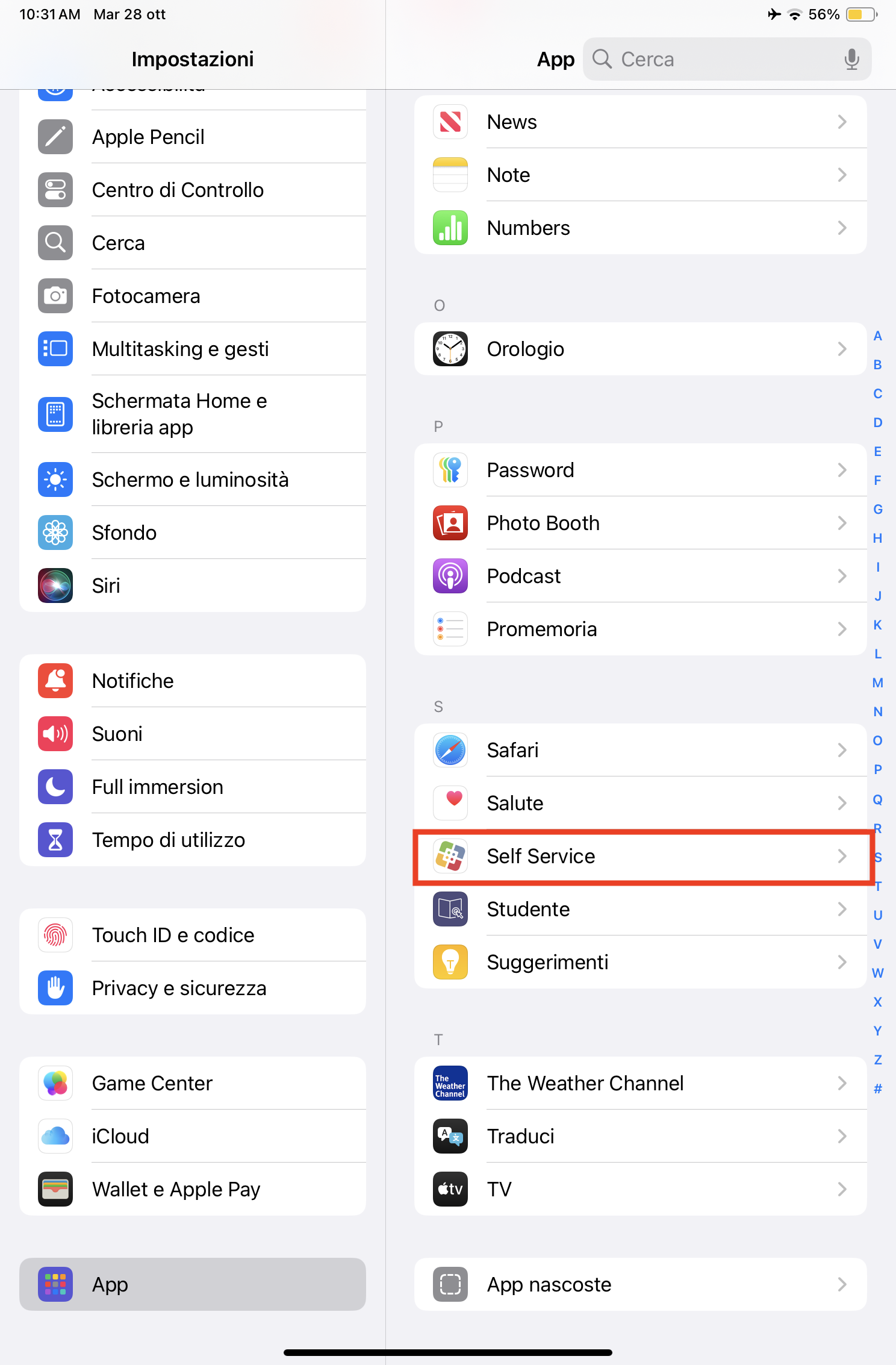 La barra laterale in Impostazioni con la voce App evidenziata, e l’elenco di app con Self Service cerchiato in rosso.